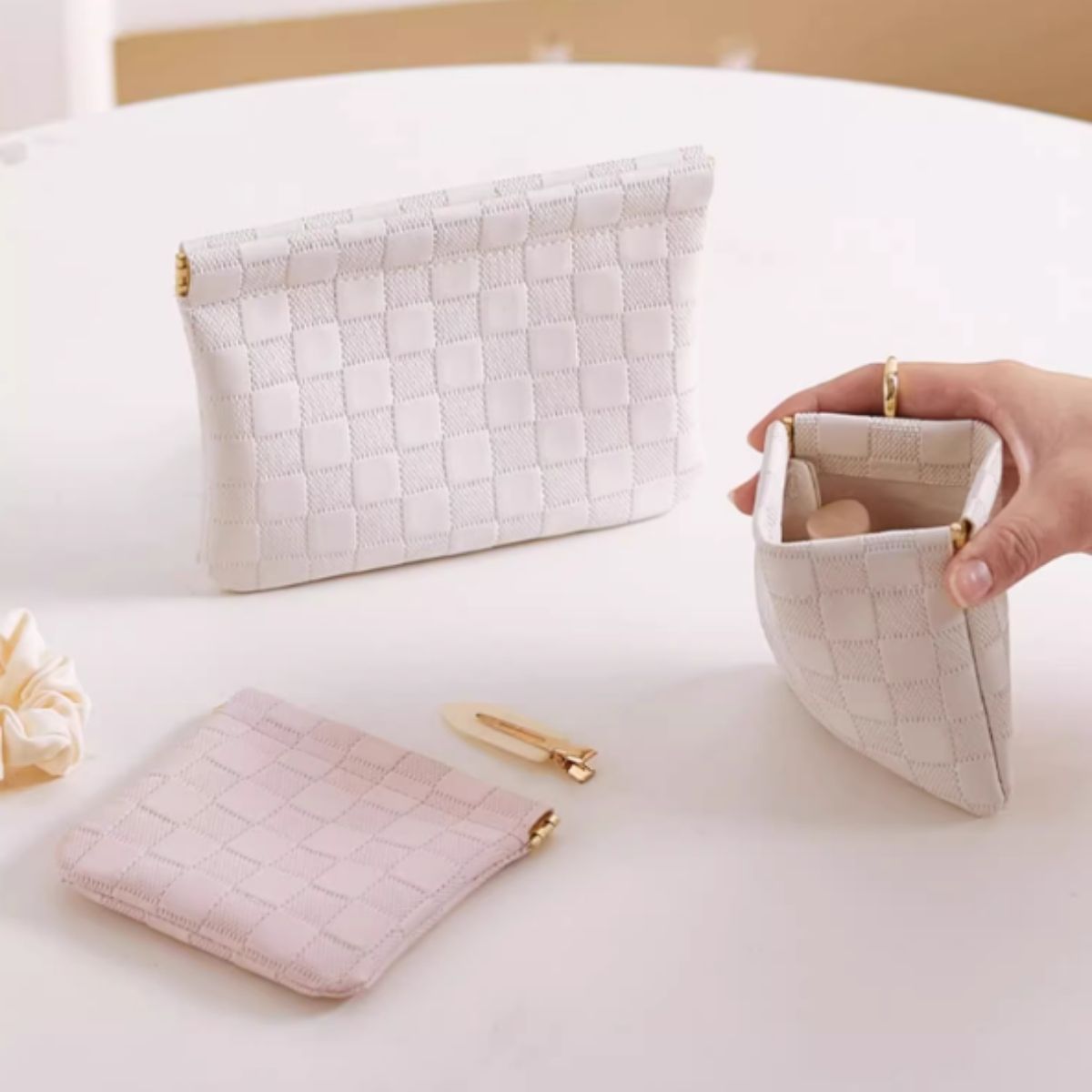 Chime Trip Chime Trip Pouch 配件包 小號 Springero 金屬皮夾 春季時尚韓國時尚女士化妝包 緊湊型刷架可愛化妝包