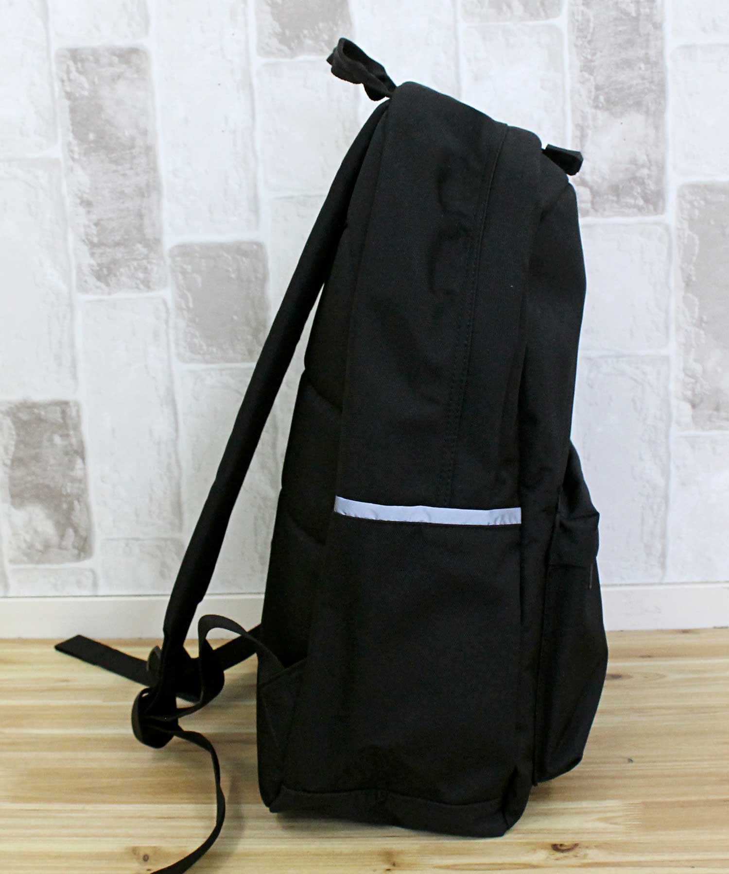カーハート Carhartt クラシック バックパック CLASSIC BACKPACK 21L ブランド 鞄 バッグ カバン リュックサック ラップトップ デイパック ノートPCスリーブ付き 撥水加工 メンズ レディース （3-ブラウン） 3-ブラウン