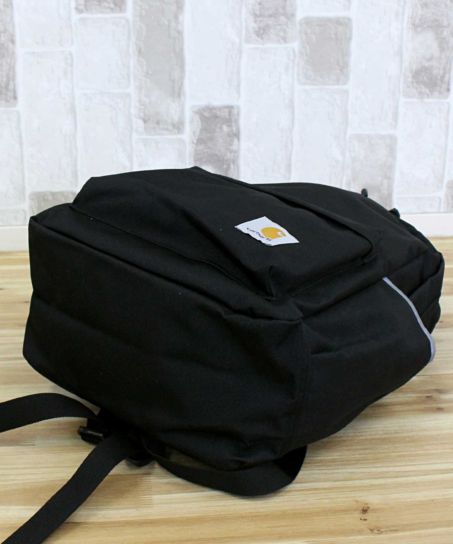カーハート Carhartt クラシック バックパック CLASSIC BACKPACK 21L ブランド 鞄 バッグ カバン リュックサック ラップトップ デイパック ノートPCスリーブ付き 撥水加工 メンズ レディース （3-ブラウン） 3-ブラウン