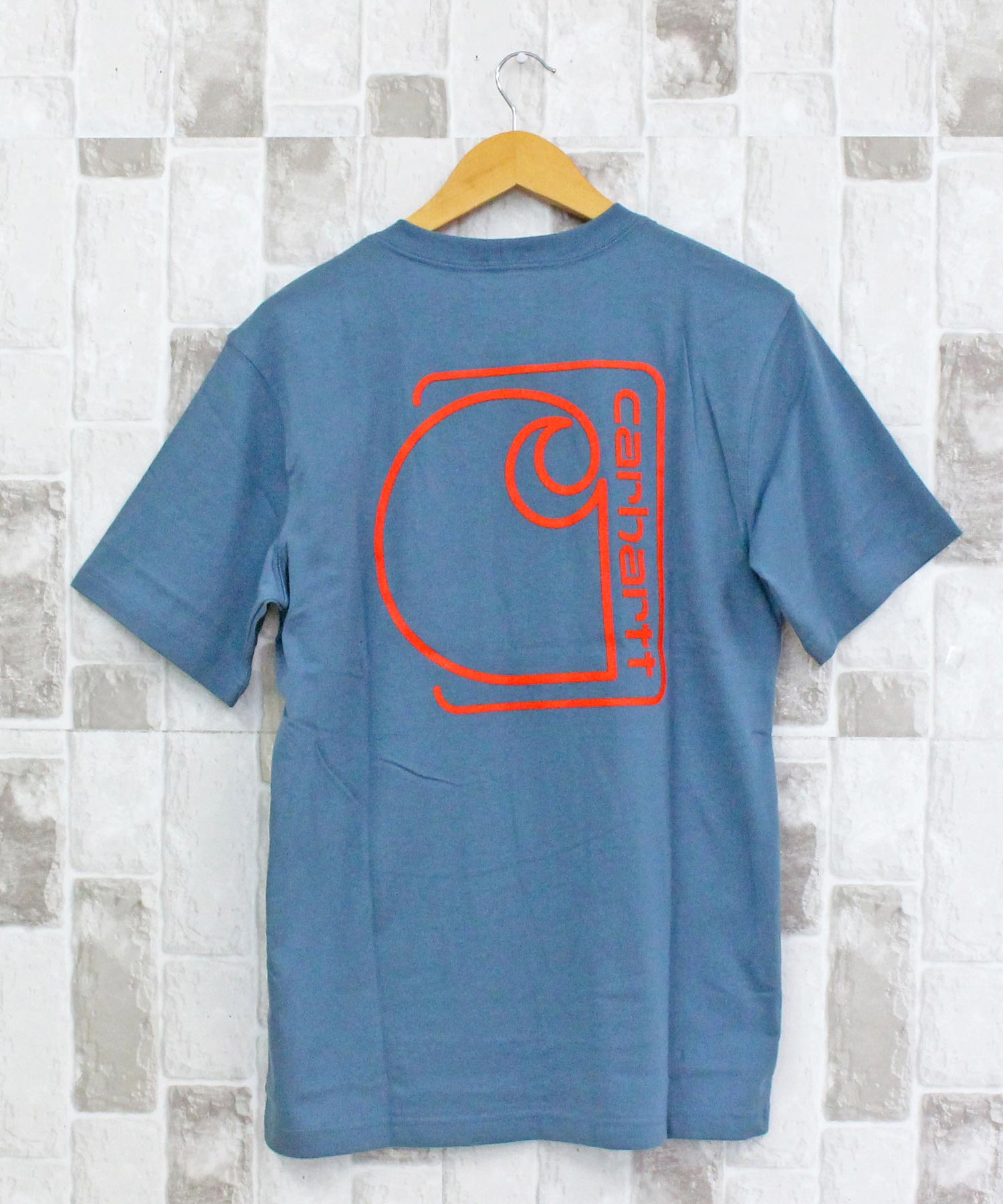 カーハート Carhartt リラックスフィット BIGロゴ バックプリント グラフィック Tシャツ Relaxd Fit Lightweight Pocket C Graphic T-Shirt メンズ ブランド （4-ブルー） 4-ブルー