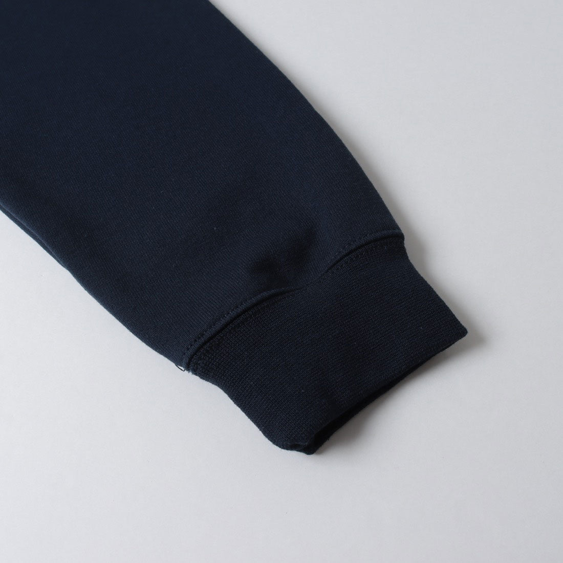カーハート Carhartt MIDWEIGHT CREWNECK SWEATSHIRT スウェット （ブラック） ブラック