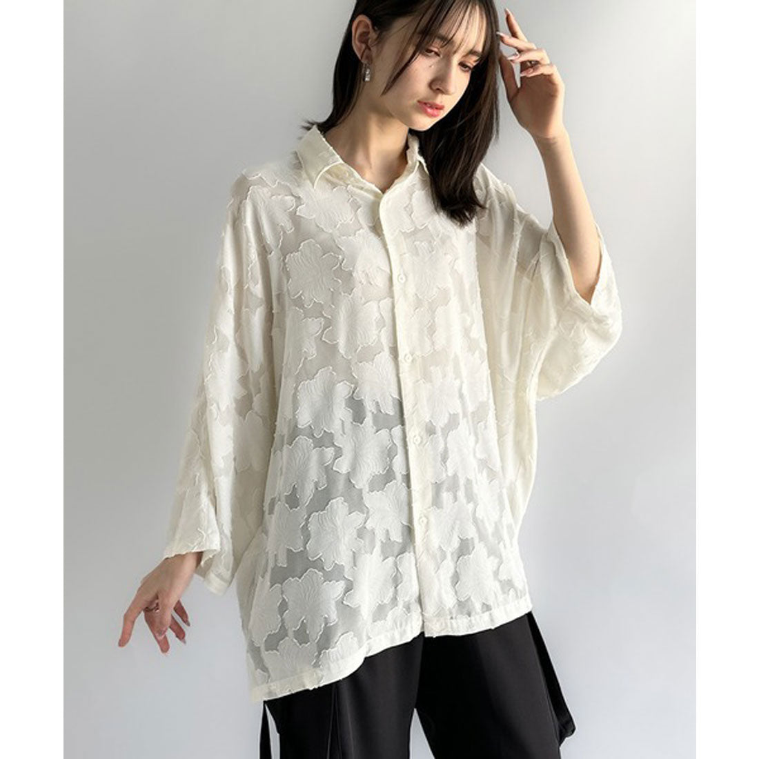 クラシカルエルフ Classical Elf フラワー柄シアージャカードドルマンシャツ （アイボリー） アイボリー