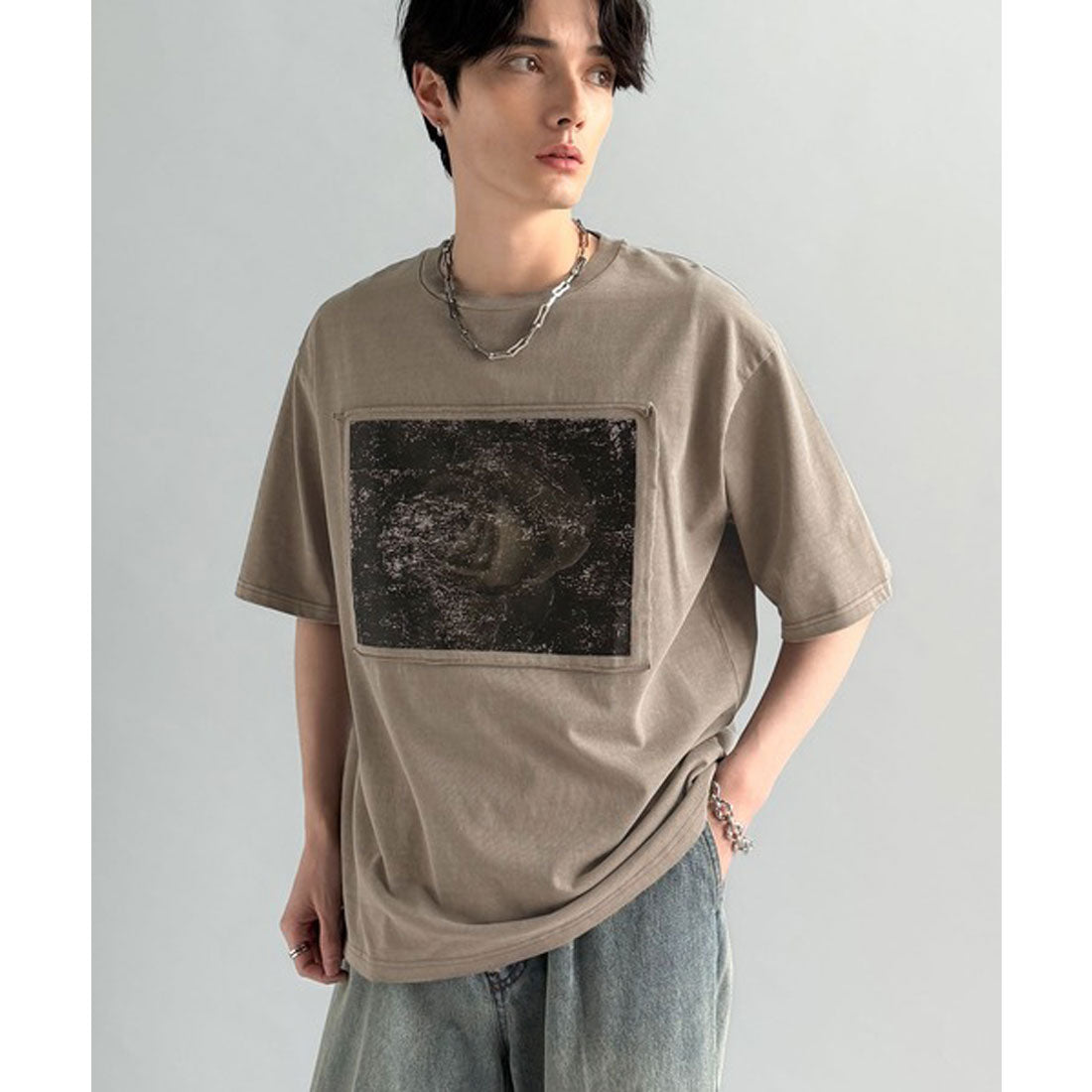 クラシカルエルフ Classical Elf 「一目惚れ。」ピグメント加工ダブルレイヤーデザインプリントTシャツ （グレイッシュベージュ） グレイッシュベージュ