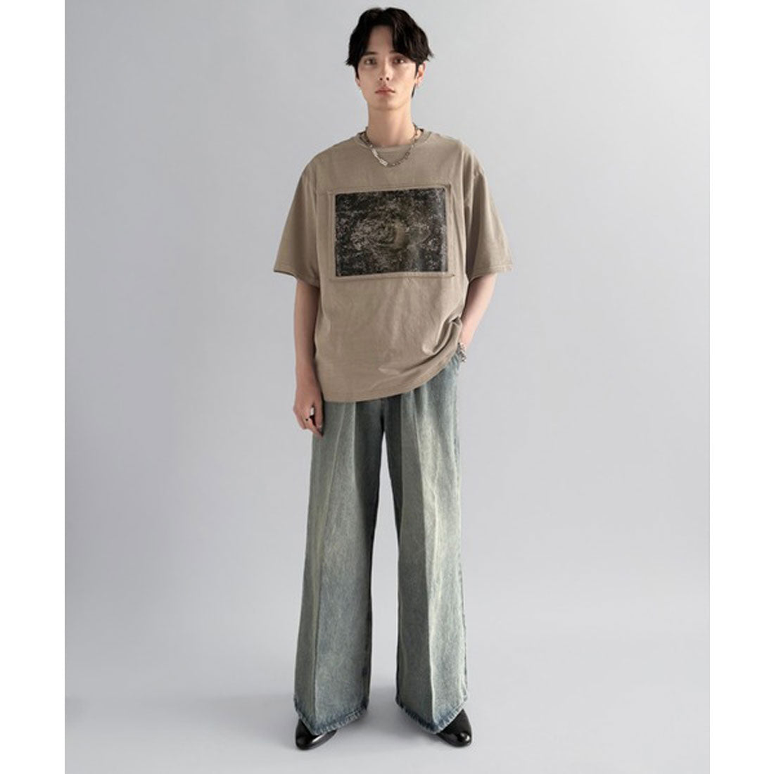 クラシカルエルフ Classical Elf 「一目惚れ。」ピグメント加工ダブルレイヤーデザインプリントTシャツ （グレイッシュベージュ） グレイッシュベージュ