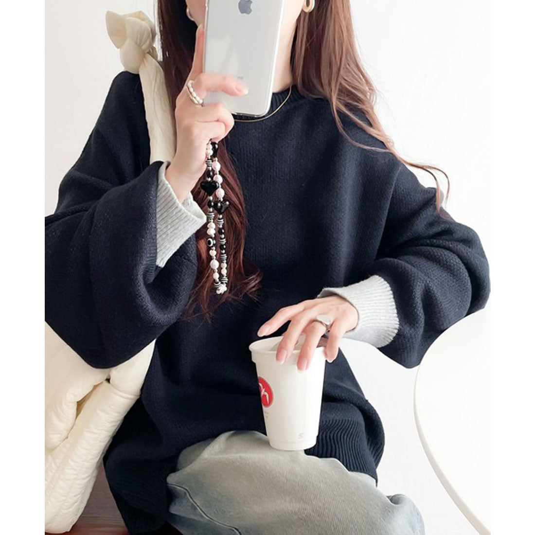 Classical Elf Classical Elf 《JaVa Collaboration》 A staple of adult casual wear. 2-way MIX yarn bi-color logo knit pullover.