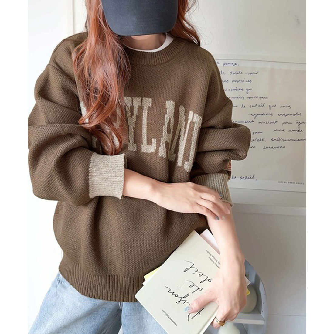 Classical Elf Classical Elf 《JaVa Collaboration》 A staple of adult casual wear. 2-way MIX yarn bi-color logo knit pullover.