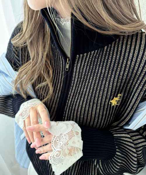 クラシカルエルフ Classical Elf お洒落な配色でワンランク上の秋冬コーデ。胸刺繍バイカラーリブニットハーフジッププルオーバー