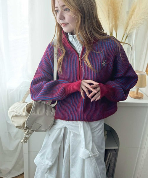 クラシカルエルフ Classical Elf お洒落な配色でワンランク上の秋冬コーデ。胸刺繍バイカラーリブニットハーフジッププルオーバー