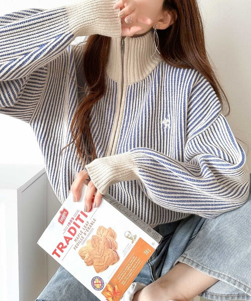 クラシカルエルフ Classical Elf お洒落な配色でワンランク上の秋冬コーデ。胸刺繍バイカラーリブニットハーフジッププルオーバー