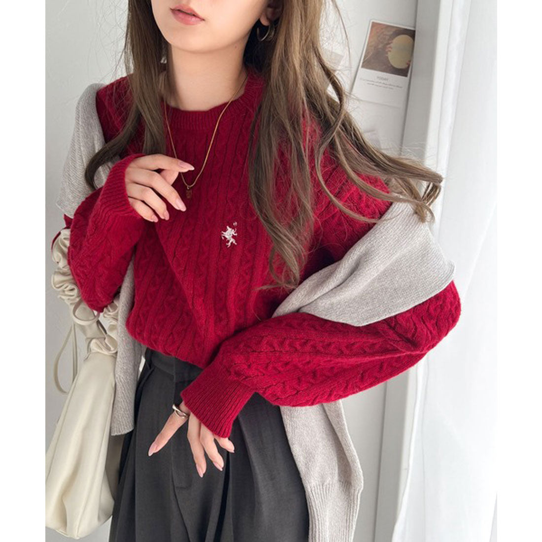 クラシカルエルフ Classical Elf レトロ上品なトラッドテイスト。ワンポイント胸刺繍ケーブルニットプルオーバー,レッド