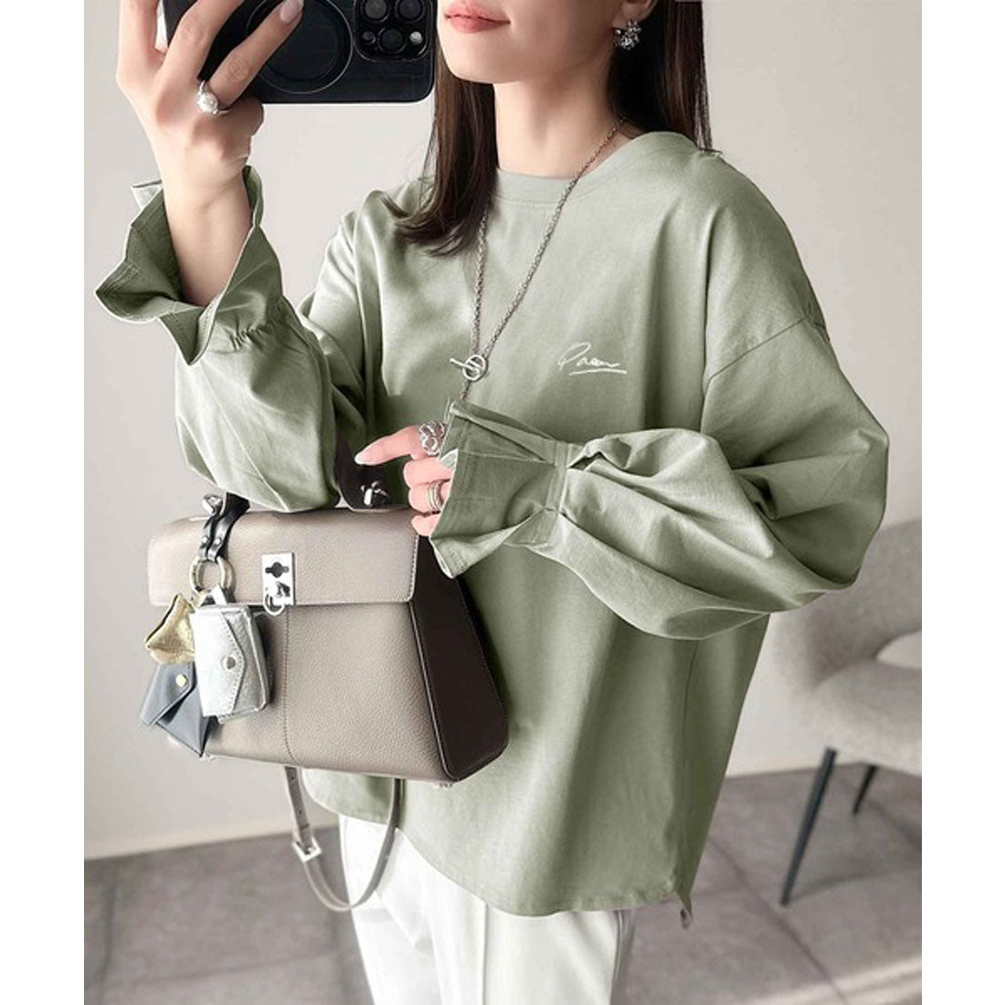 クラシカルエルフ Classical Elf 愛らしさを纏った。綿100％英字胸刺繍キャンディースリーブシルケットカットソー(長袖) （グリーン） グリーン