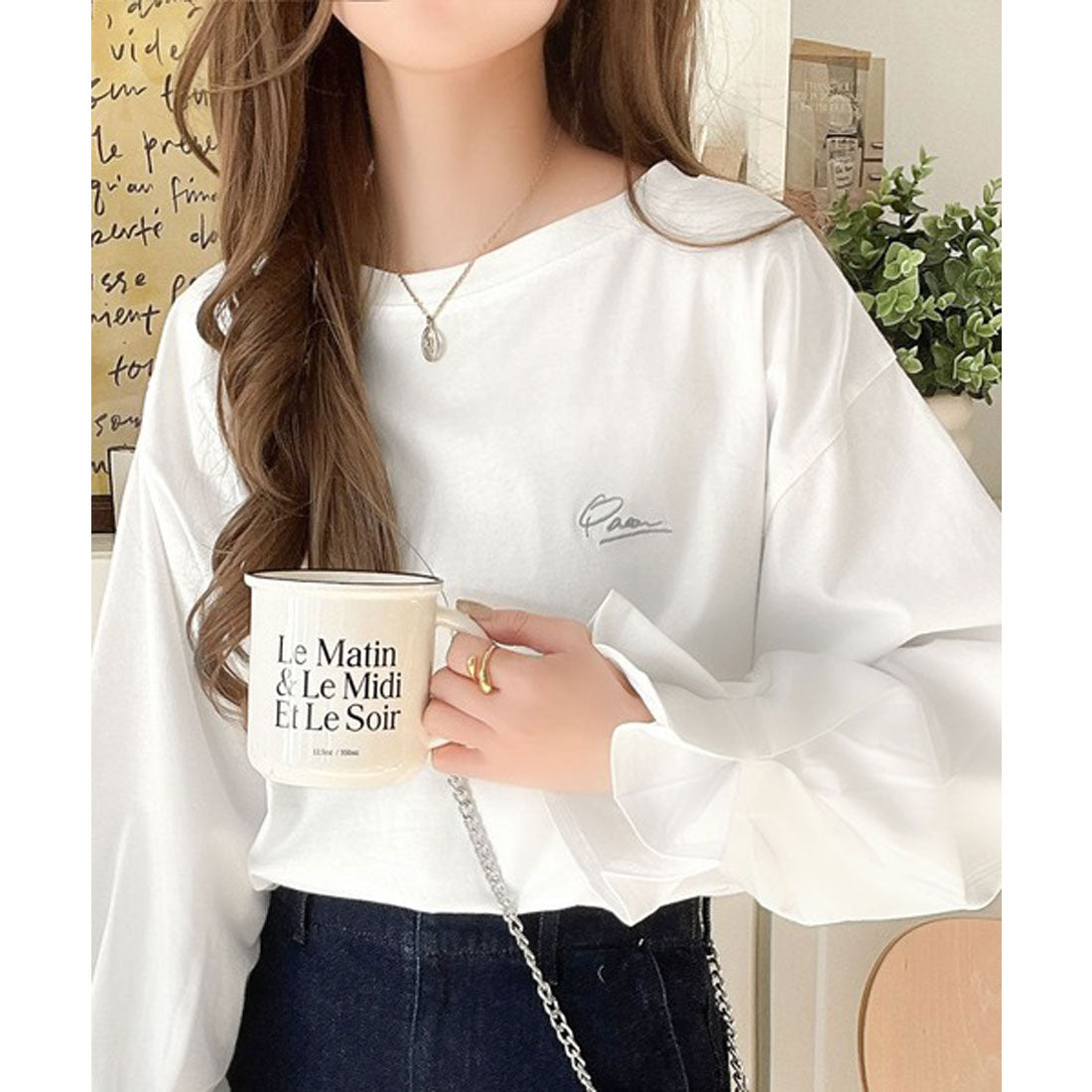 クラシカルエルフ Classical Elf 愛らしさを纏った。綿100％英字胸刺繍キャンディースリーブシルケットカットソー(長袖) （ホワイト） ホワイト