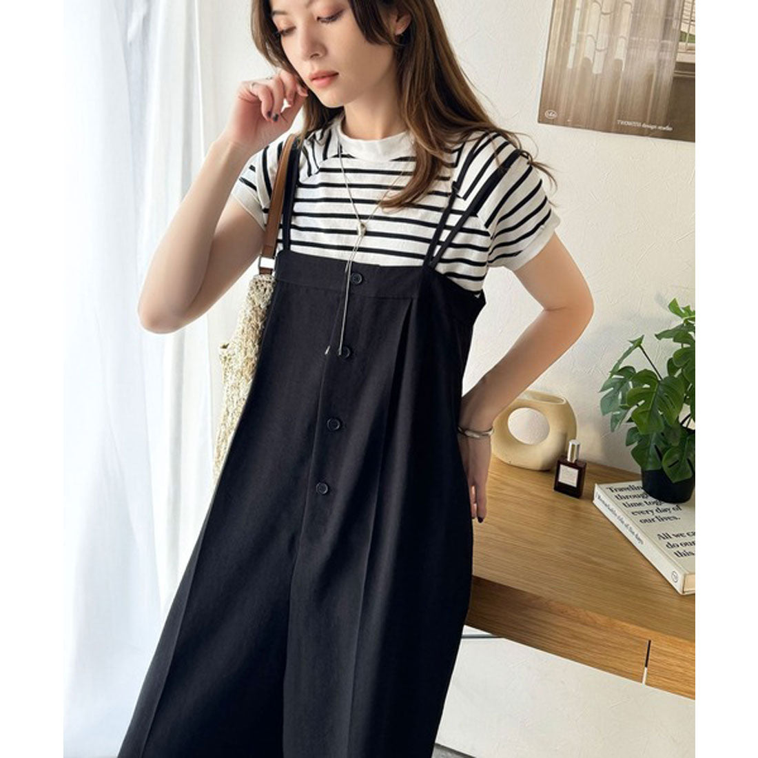 クラシカルエルフ Classical Elf 大人のこなれカジュアル。フロントボタン使いサロペットパンツ （ブラック） ブラック