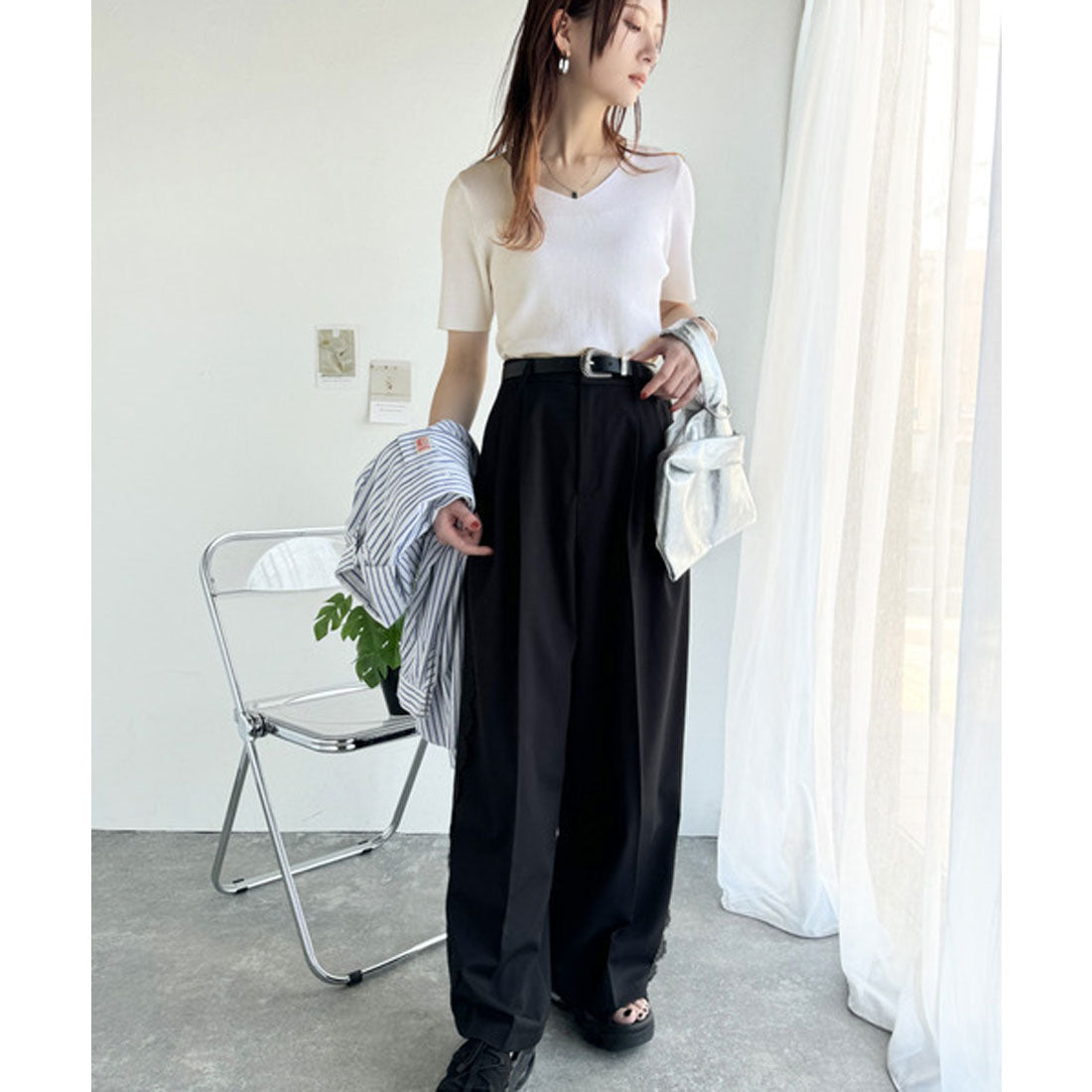 クラシカルエルフ Classical Elf 夏も快適♪Vネックハーフスリーブリブニット （オフホワイト） オフホワイト