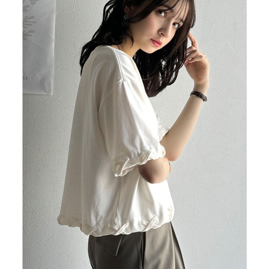 クラシカルエルフ Classical Elf 華やかさとこなれ感を両立！レースアップデザインクロップドTシャツ(半袖) （チャコール×ブラック） チャコール×ブラック