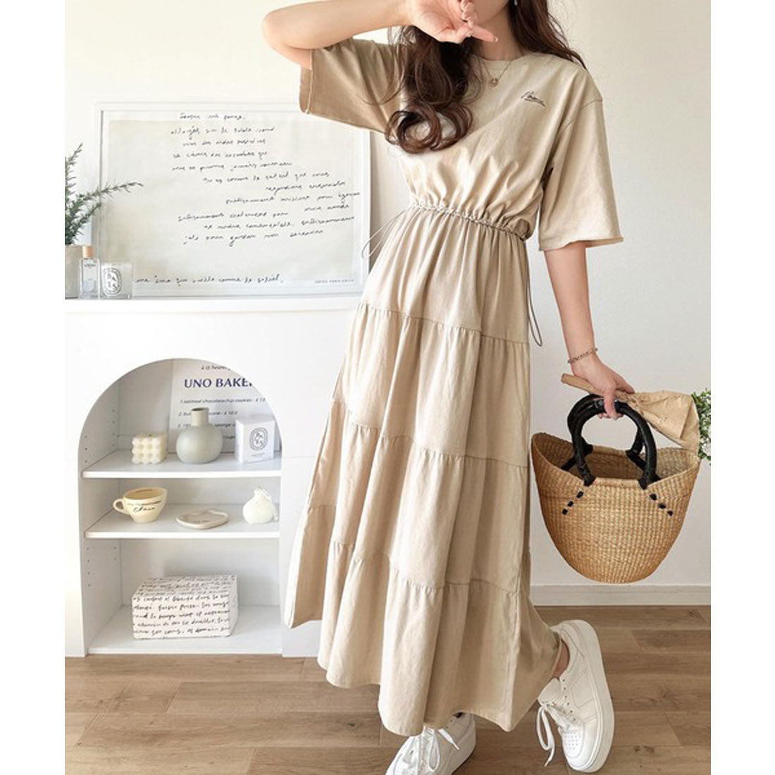 クラシカルエルフ Classical Elf 女性らしさを引き立てるデザインが魅力。綿100%胸刺繍ドロストティアードワンピース （ベージュ） ベージュ