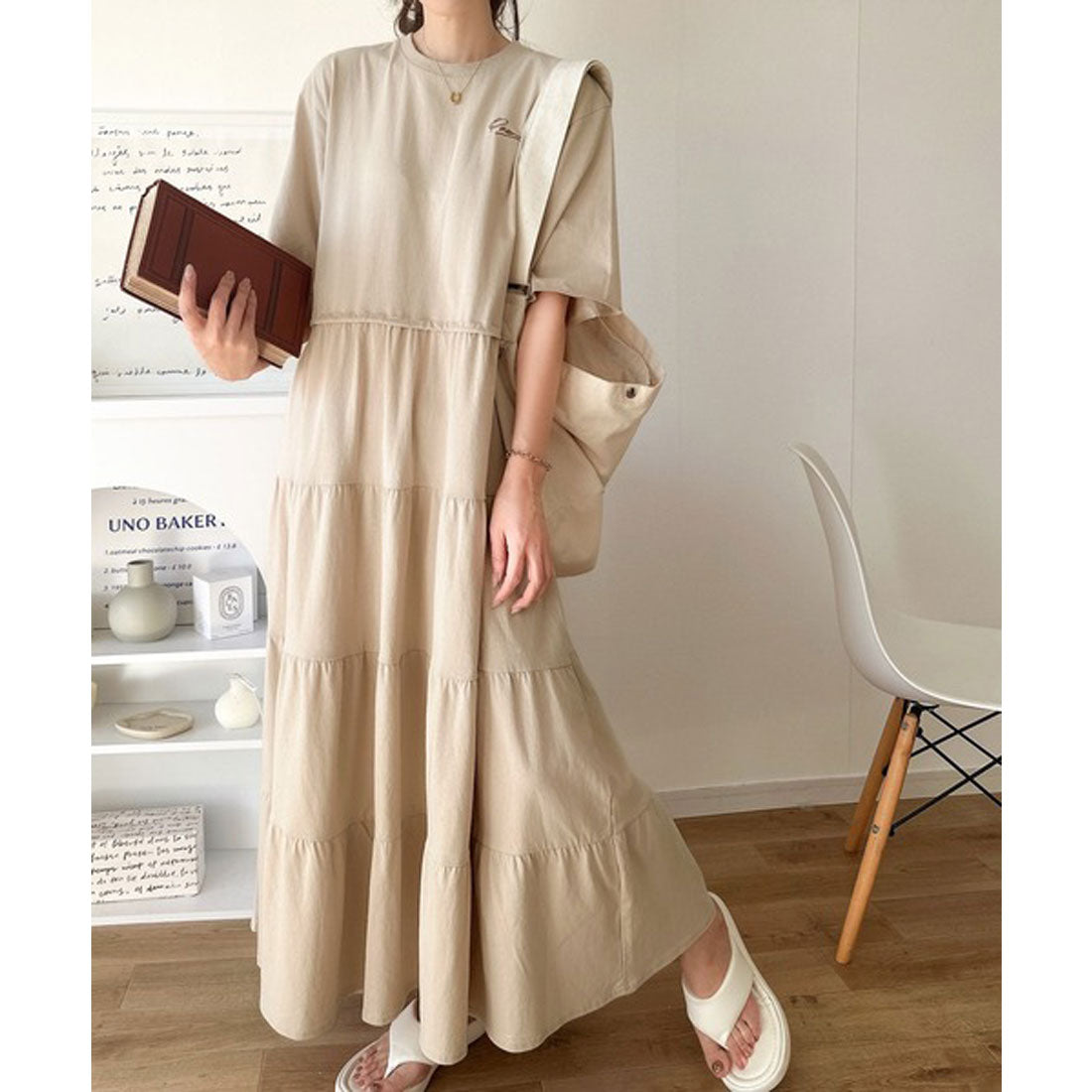 クラシカルエルフ Classical Elf 女性らしさを引き立てるデザインが魅力。綿100%胸刺繍ドロストティアードワンピース （ベージュ） ベージュ