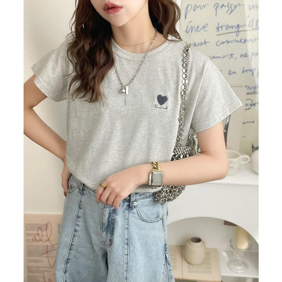 クラシカルエルフ Classical Elf トレンドをまとう。綿100％シルケット風ハート胸サガラ刺繍Tシャツ（半袖） （オートミール） オートミール