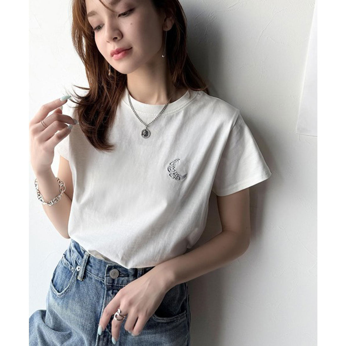 クラシカルエルフ Classical Elf オーガニックコットン100%。胸元ラメ糸ワンポイント刺繍 無地＆ボーダー柄Tシャツ（半袖） （ホワイト） ホワイト