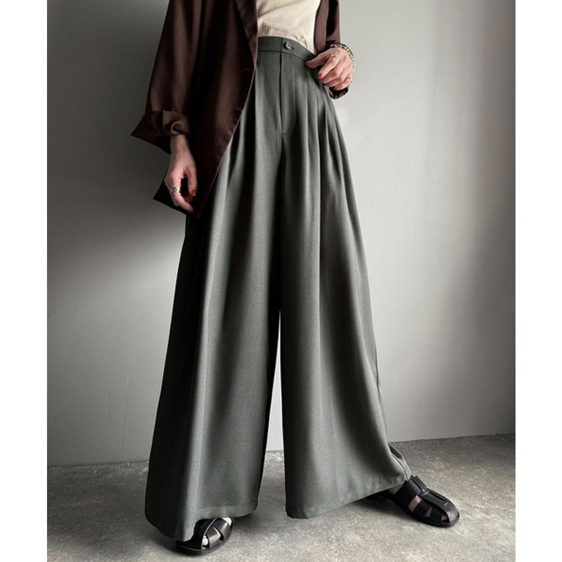 クラシカルエルフ Classical Elf センスが光る。綺麗め5タックワイドパンツ （チャコール） チャコール