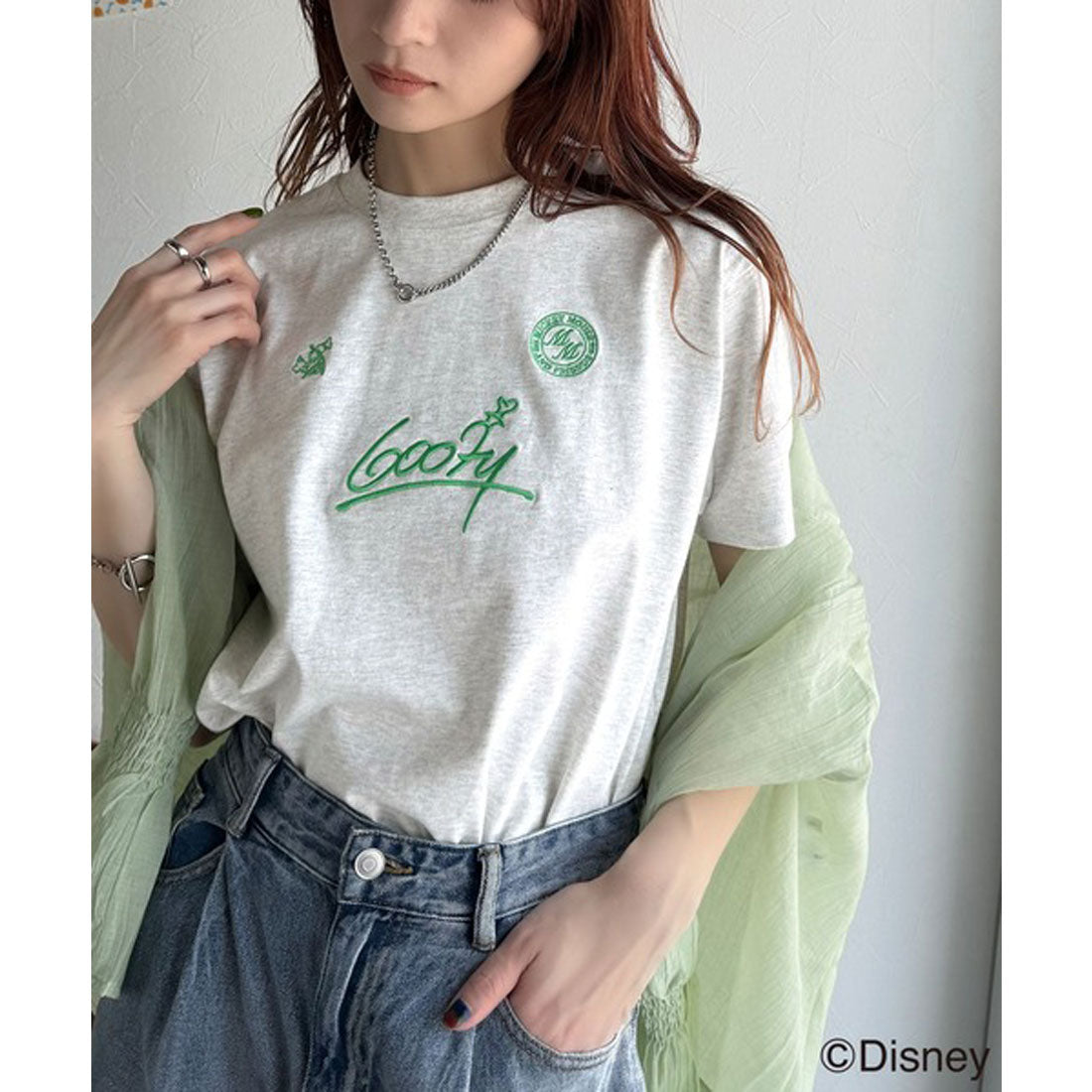 クラシカルエルフ Classical Elf 大人女子必見！ 綿100％「ディズニー」サイン風刺繍Tシャツ（半袖） （オートミール×Dグーフィー） オートミール×Dグーフィー