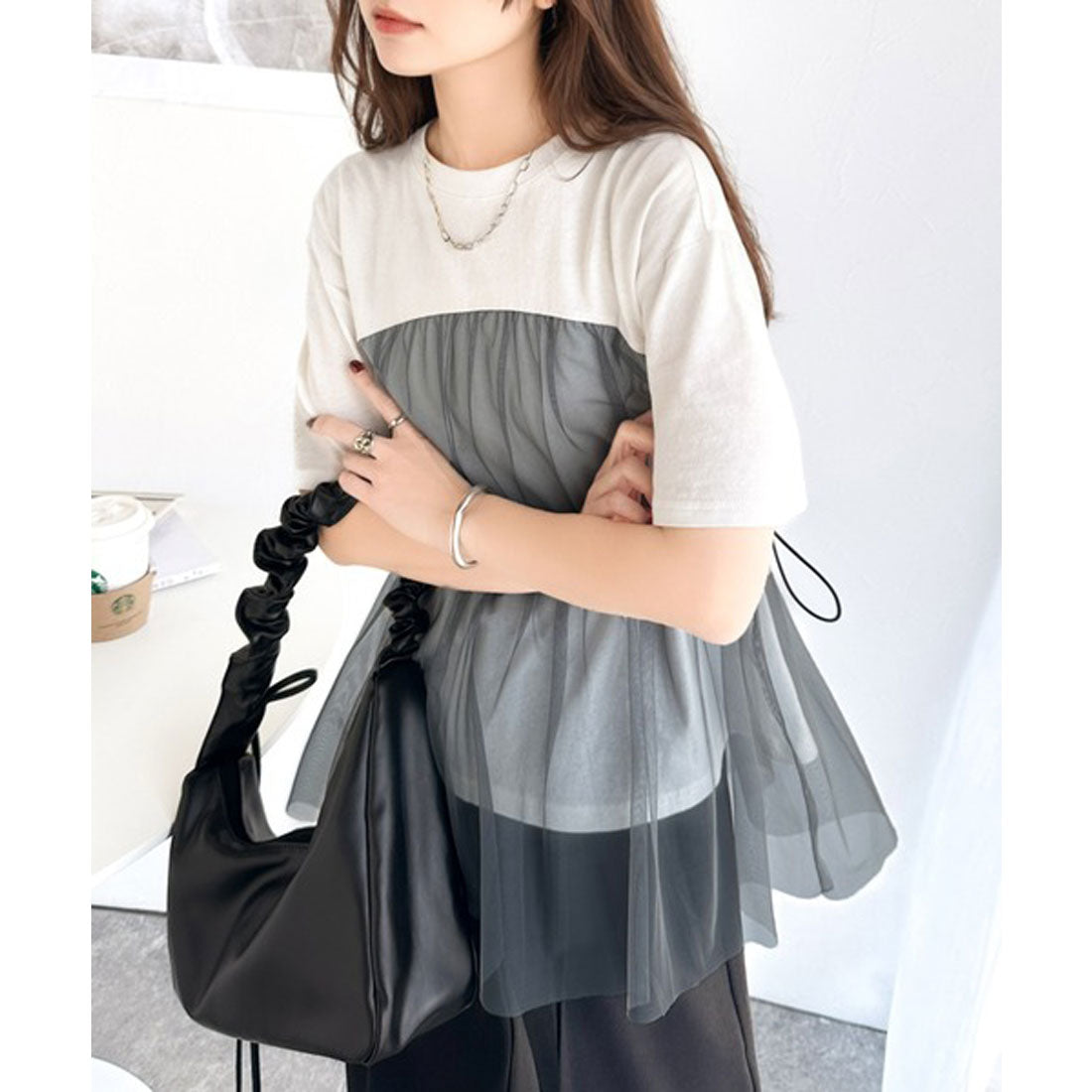 クラシカルエルフ Classical Elf 1枚で主役級！綿100%Tシャツ+チュールドッキングドロスト使いトップス(半袖） （ホワイト×チャコール） ホワイト×チャコール