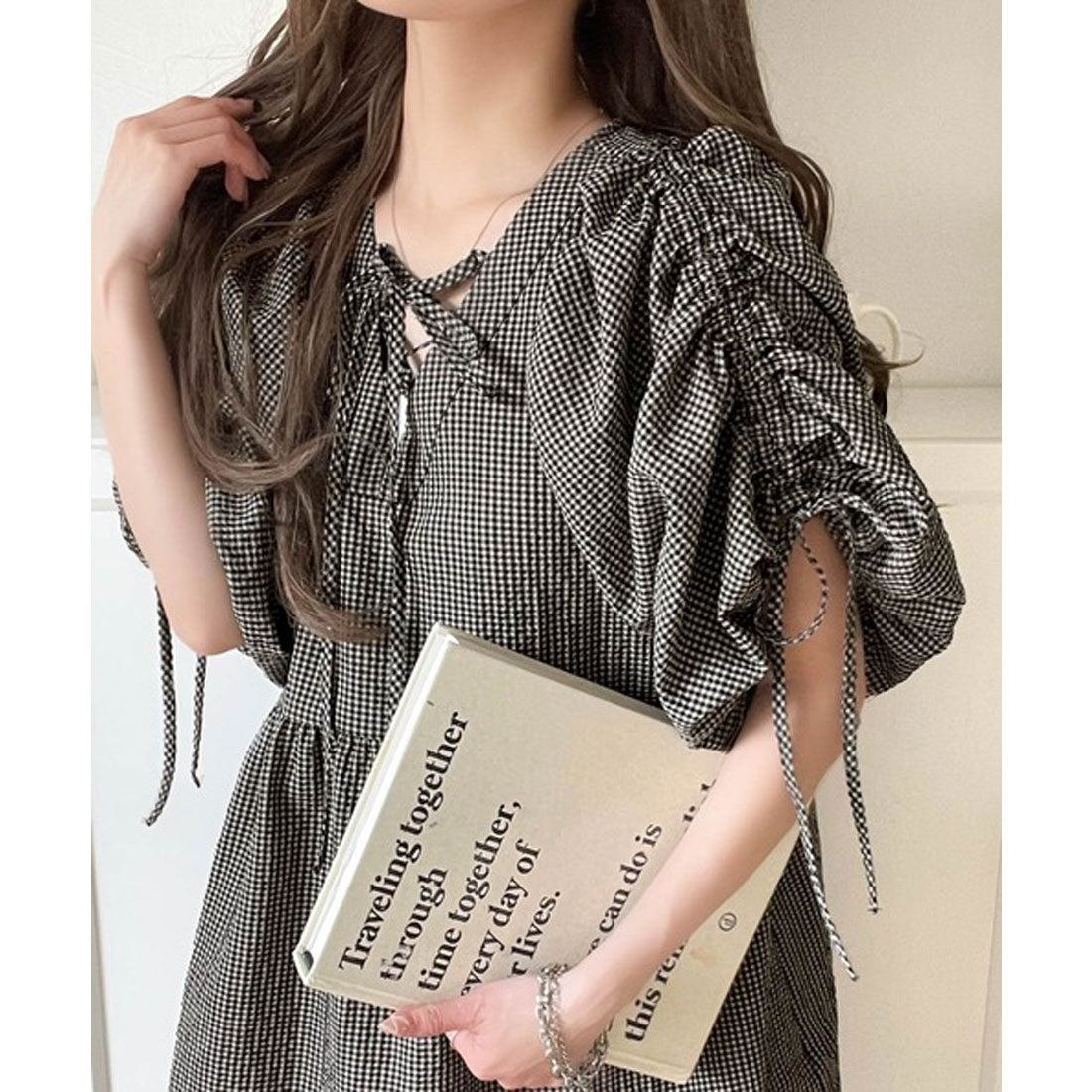 クラシカルエルフ Classical Elf 軽やかで上品。シアサッカー前後2WAYギャザーパフスリーブチュニックブラウス （ブラックチェック） ブラックチェック