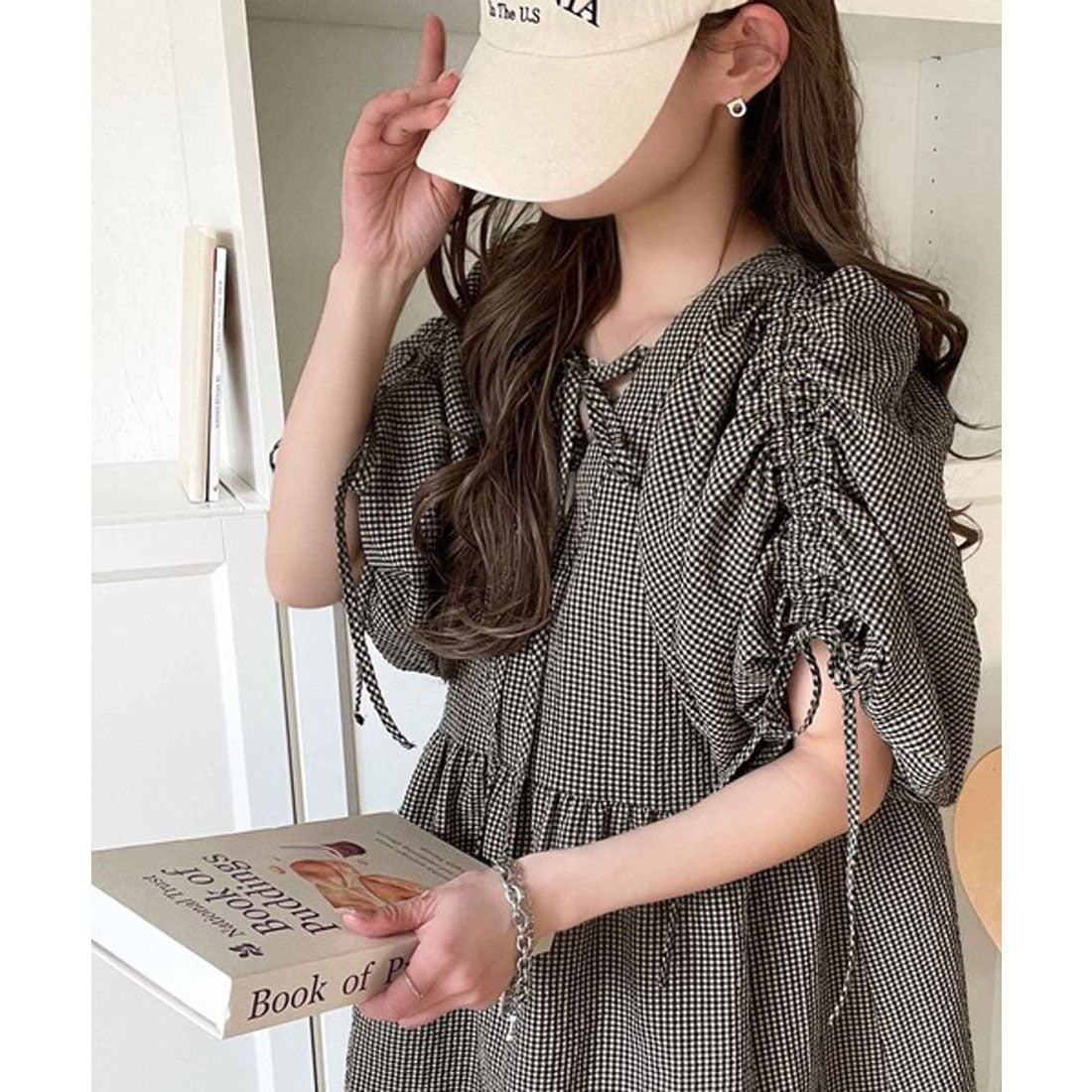 クラシカルエルフ Classical Elf 軽やかで上品。シアサッカー前後2WAYギャザーパフスリーブチュニックブラウス （ブラックチェック） ブラックチェック