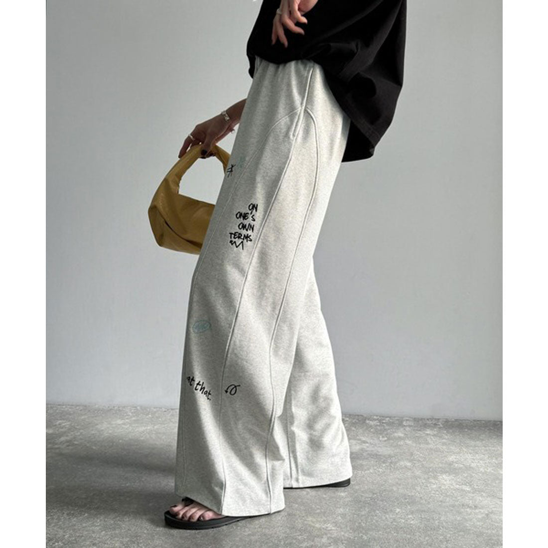 クラシカルエルフ Classical Elf 今季のイチオシ！ランダム刺繍裏毛スウェットワイドパンツ （オートミール） オートミール