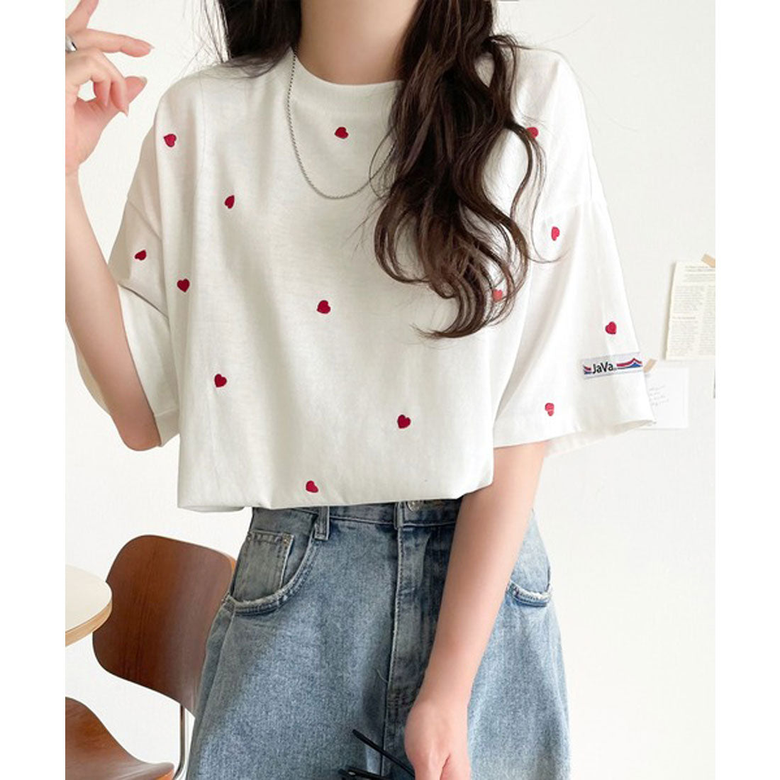 クラシカルエルフ Classical Elf 《JaVaジャバコラボ》春夏のカジュアルに、大人の“可愛い”をプラス。ミニハート刺繍Tシャツ（半袖） （オフホワイト×レッド） オフホワイト×レッド