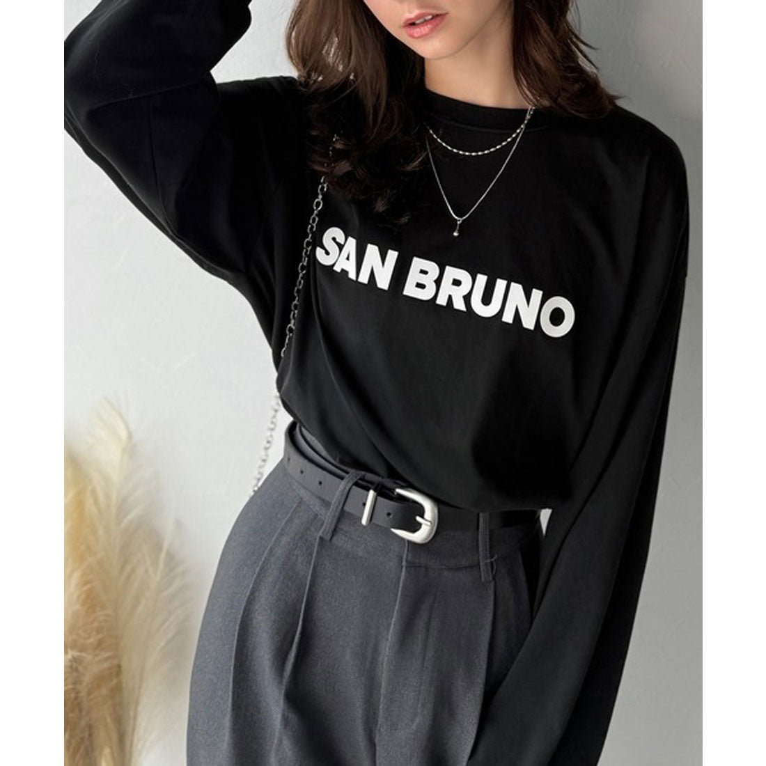 クラシカルエルフ Classical Elf 立体ロゴが主役！デイリーに活躍する大人カジュアル。綿100％英字ロゴロンT （ブラック） ブラック