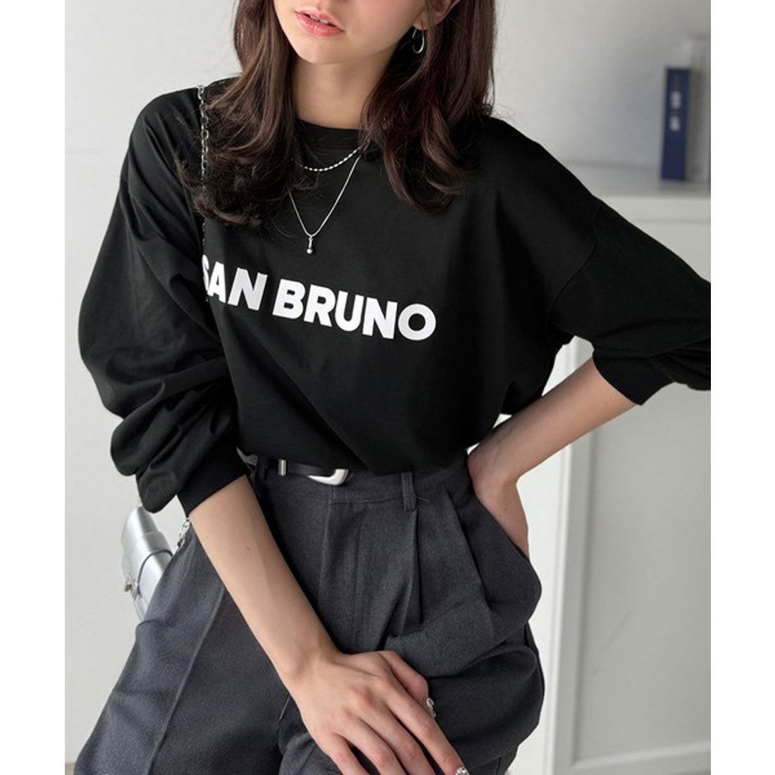 クラシカルエルフ Classical Elf 立体ロゴが主役！デイリーに活躍する大人カジュアル。綿100％英字ロゴロンT （ブラック） ブラック