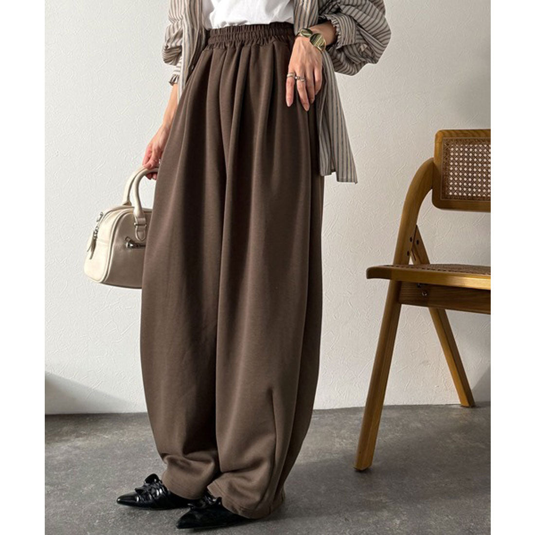 クラシカルエルフ Classical Elf シンプルコーデに動きをプラス♪ダンボールイージーカーブパンツ （ブラウン） ブラウン