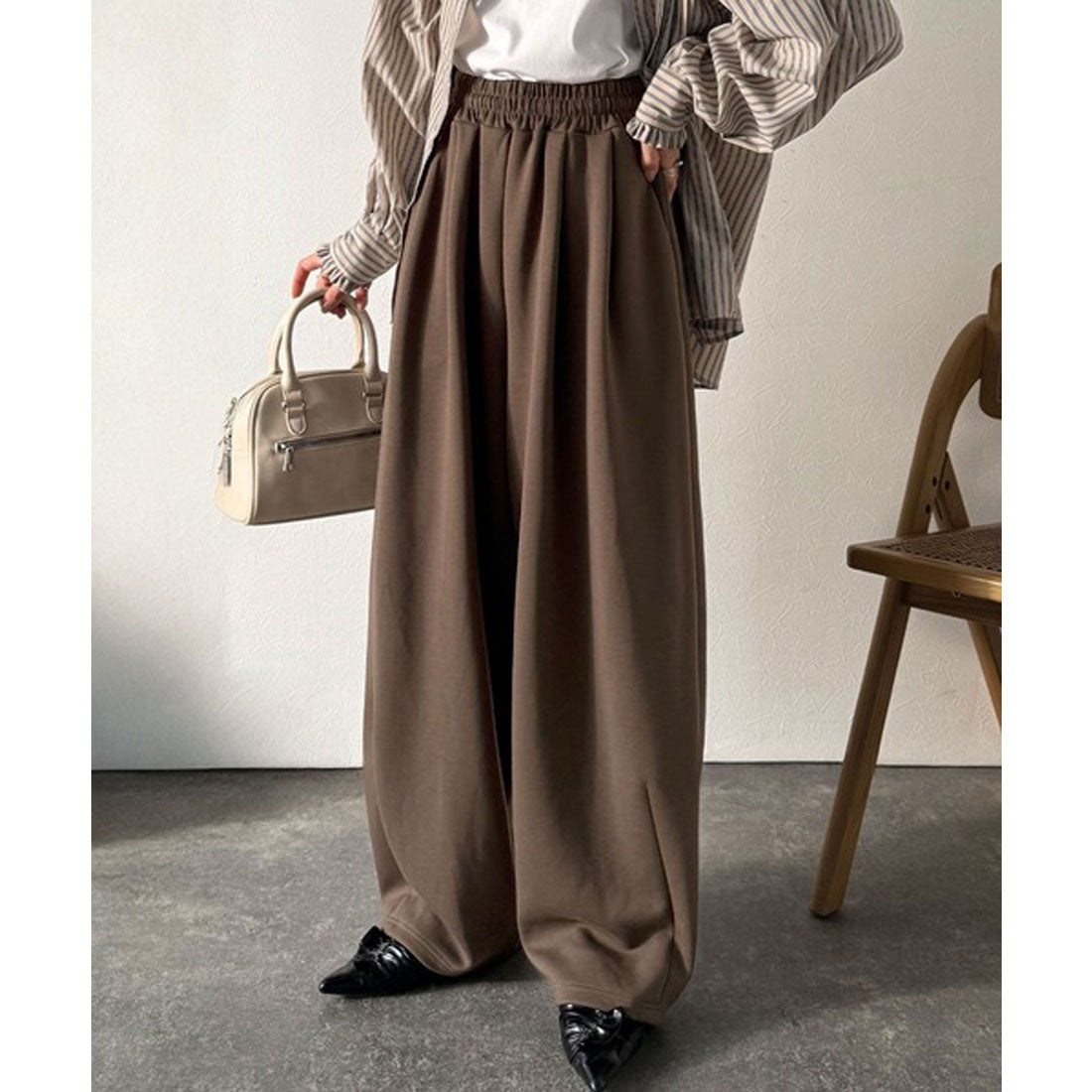クラシカルエルフ Classical Elf シンプルコーデに動きをプラス♪ダンボールイージーカーブパンツ （ブラウン） ブラウン