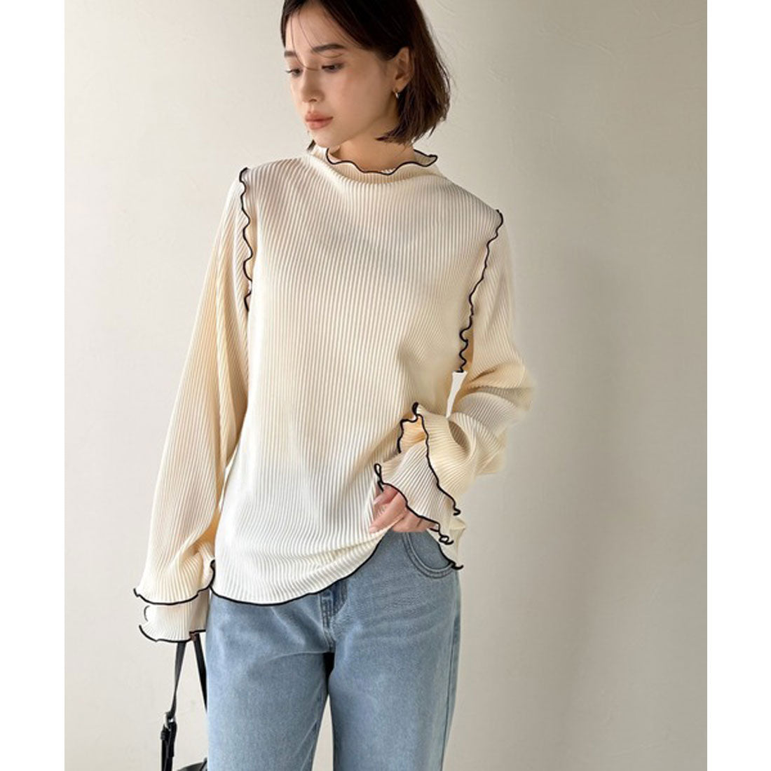 クラシカルエルフ Classical Elf 袖のニュアンスで魅せる♪前後2way袖フリル配色メロウプリーツトップス（長袖） （アイボリー） アイボリー