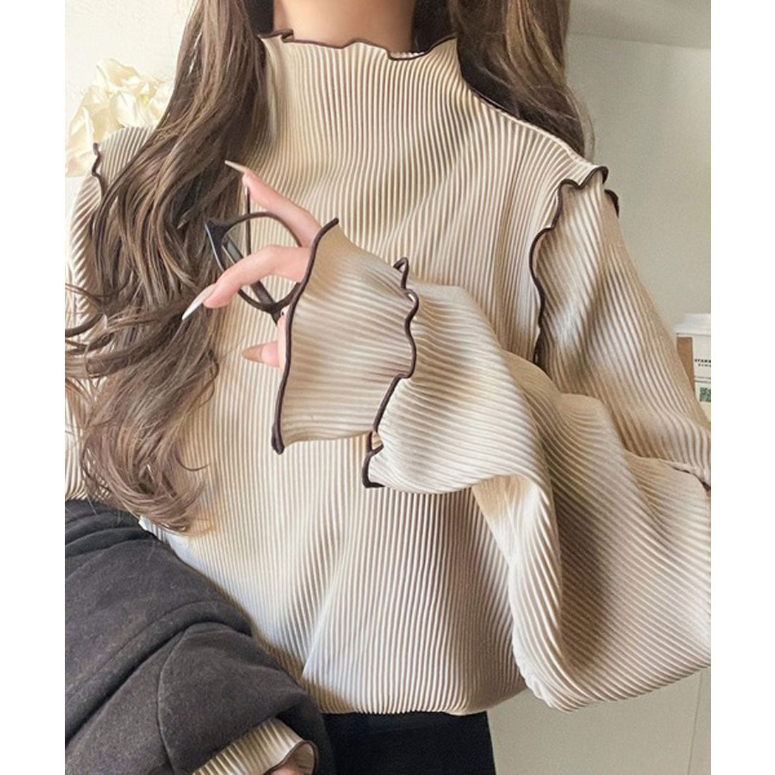 クラシカルエルフ Classical Elf 袖のニュアンスで魅せる♪前後2way袖フリル配色メロウプリーツトップス（長袖） （ベージュ） ベージュ