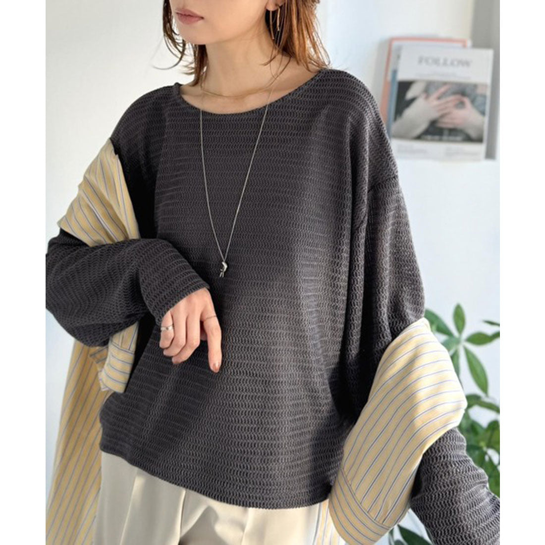 クラシカルエルフ Classical Elf 品のある透け感で、さりげない存在感を♪レーシージャガードドルマントップス(長袖) （チャコール） チャコール