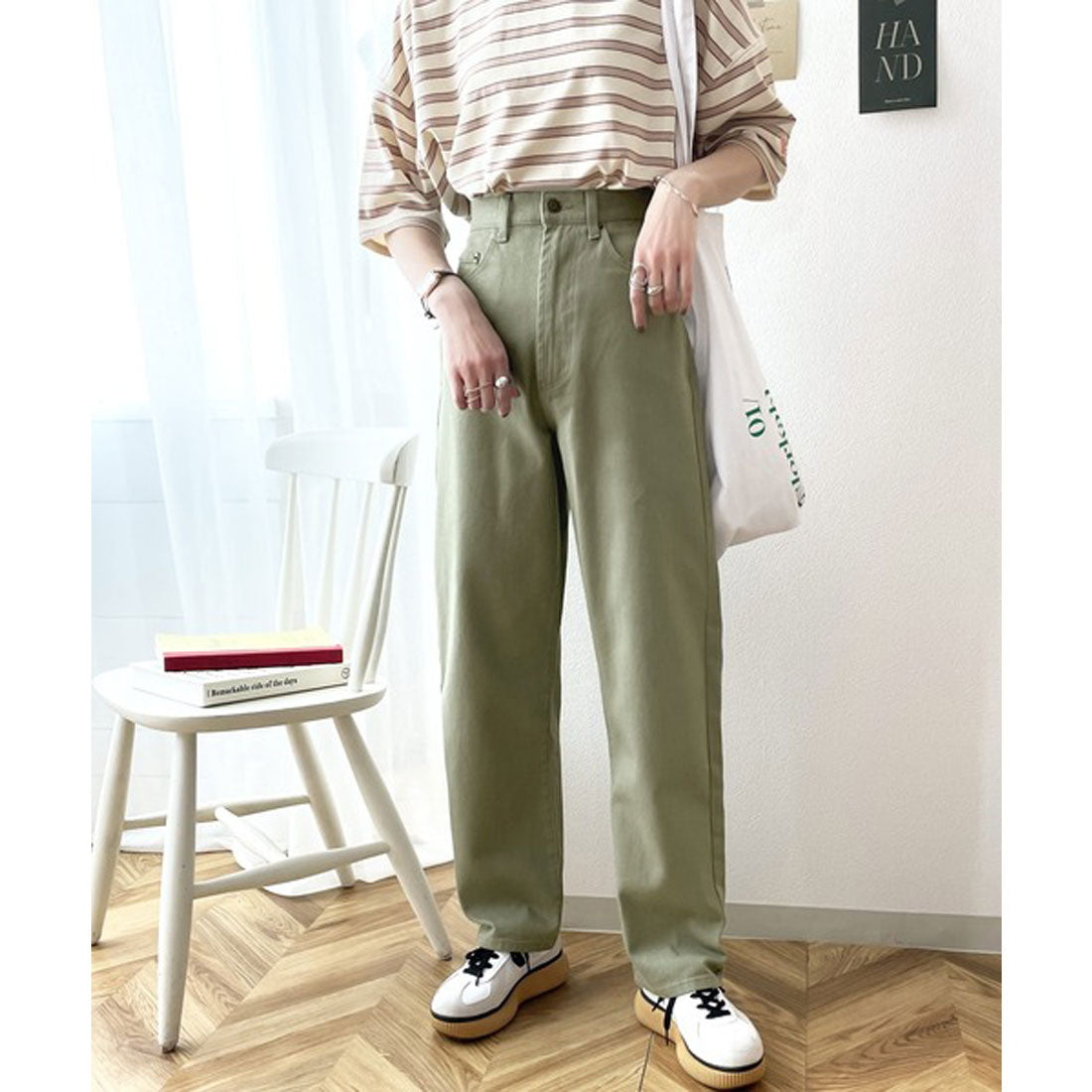 ゆったりハイウエストワイドストレート無地デニム＆チノパンツ