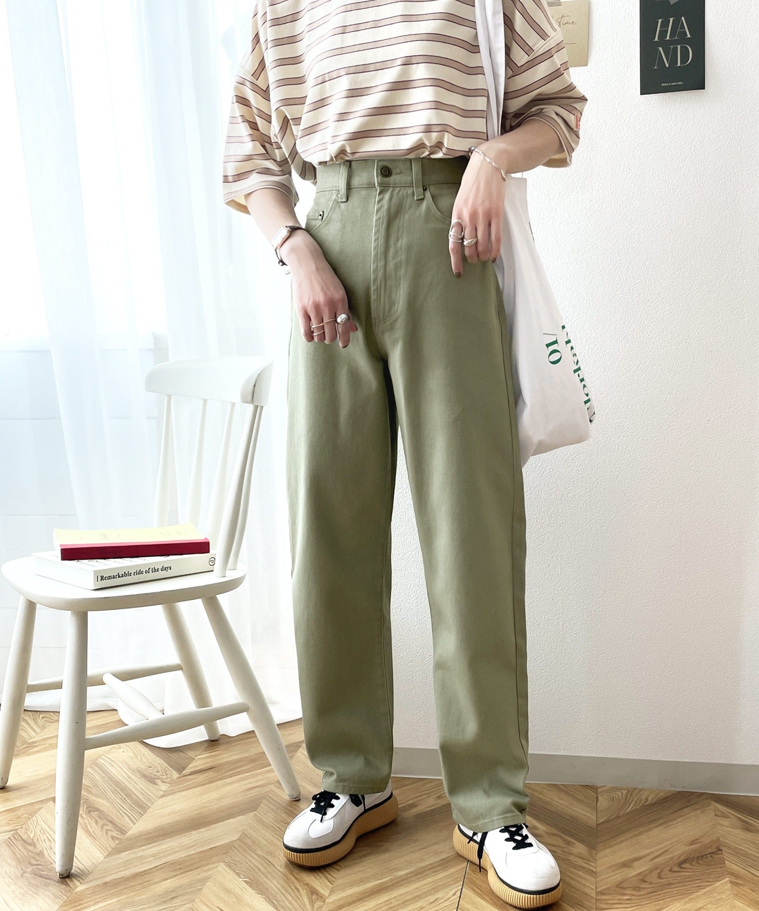 ゆったりハイウエストワイドストレート無地デニム＆チノパンツ