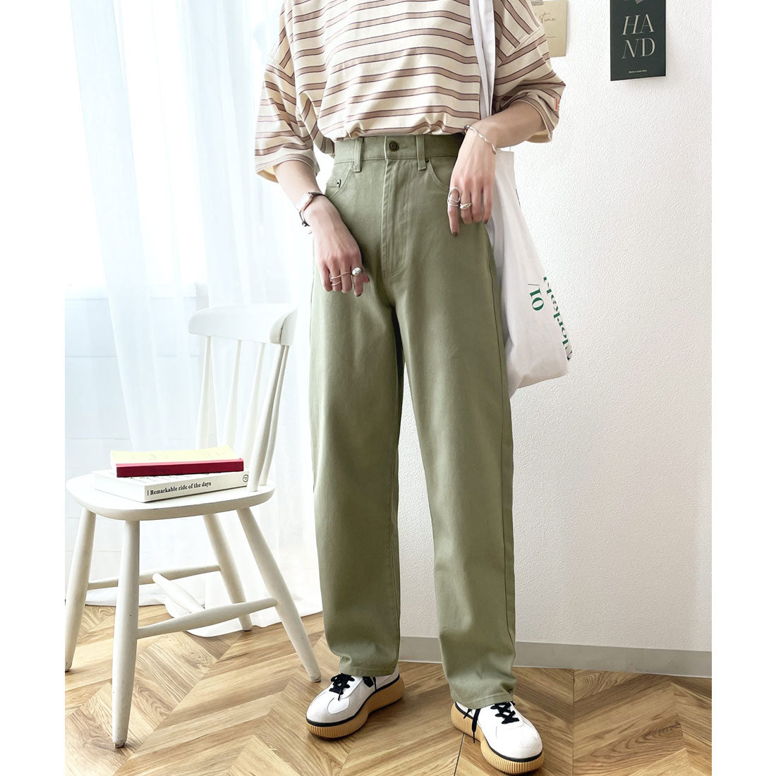 ゆったりハイウエストワイドストレート無地デニム＆チノパンツ