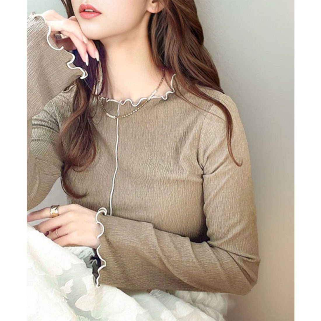クラシカルエルフ Classical Elf 一枚で美人見え。2way配色メロウシャーリングトップス