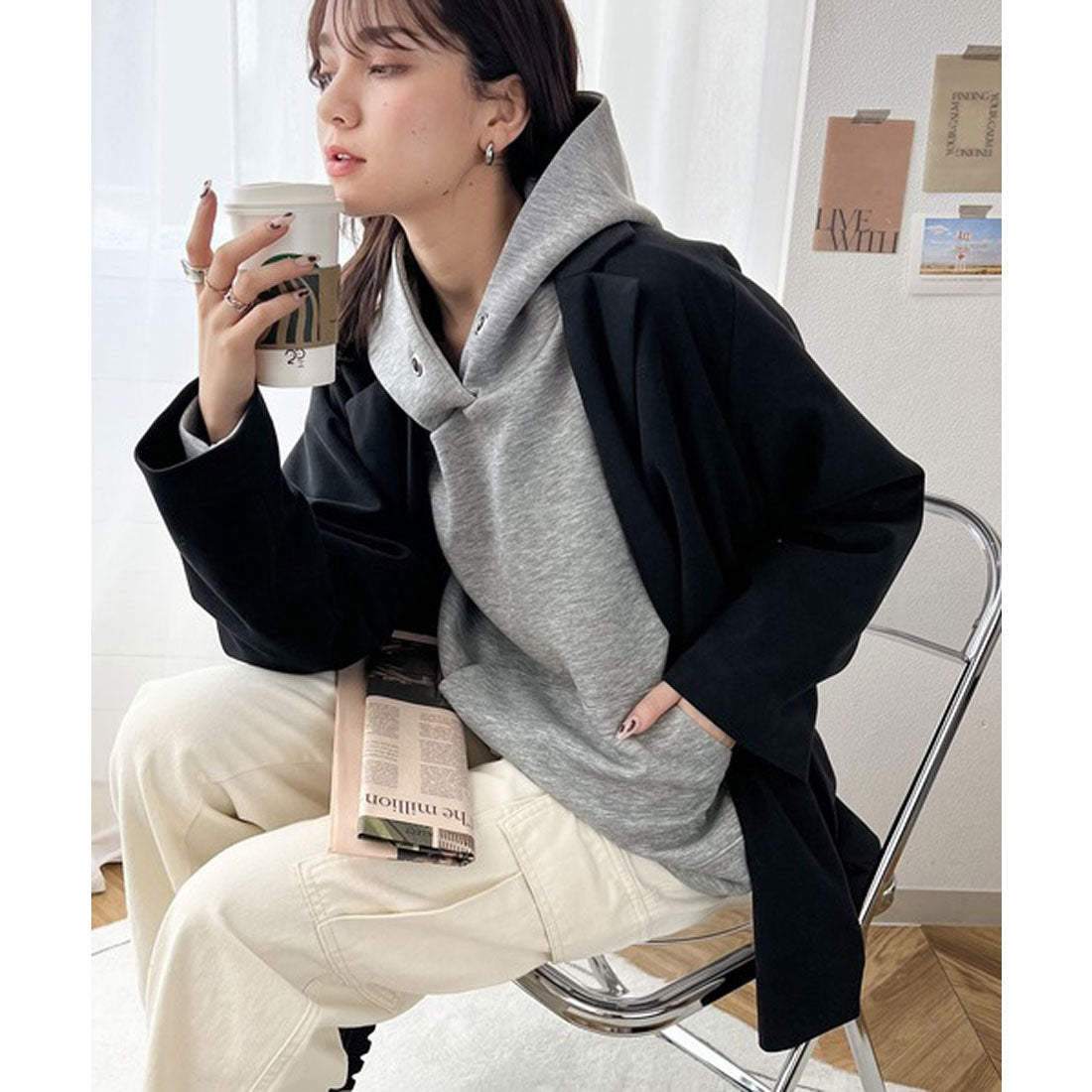 Classical Elf 《JaVa Collaboration》 Smooth & Glossy. Cardboard Knit Kangaroo Pocket Hoodie