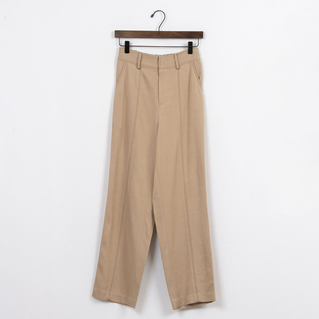 Cheek Cheek Stitch Accent Center Seam Pants