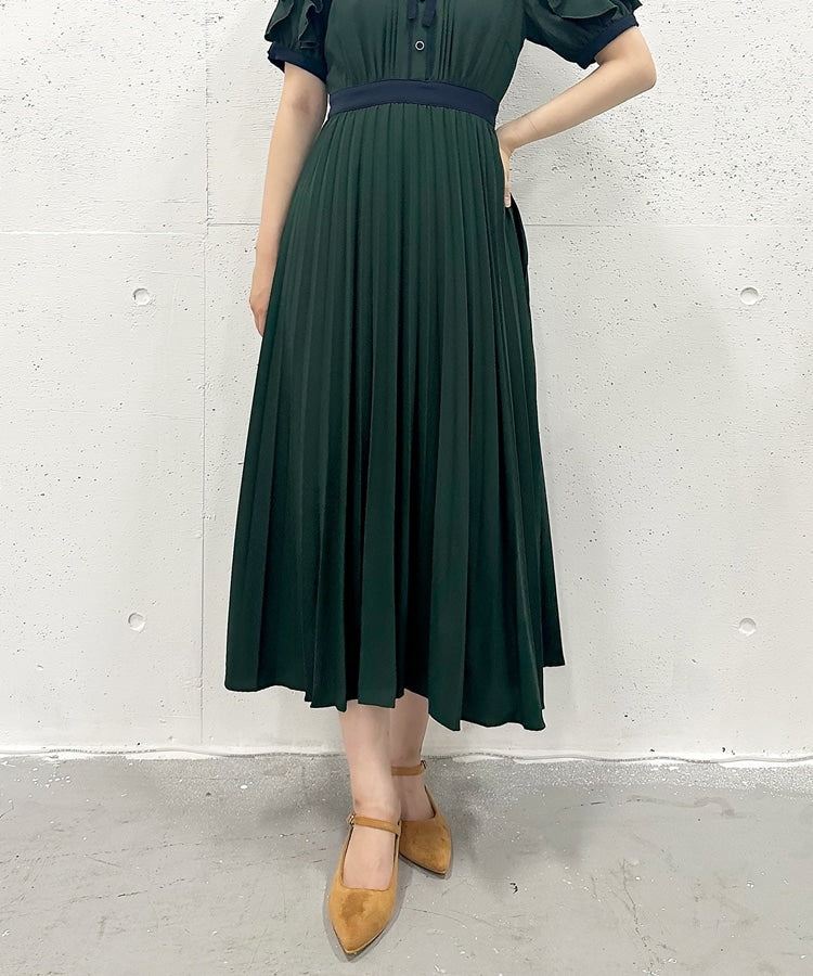 Cheek Frill Color Pleated Bow Tie Dress
