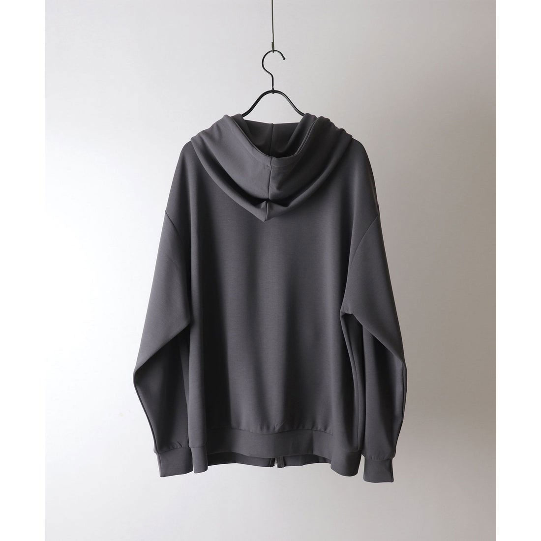 コンファーム Confirm ワンポイント刺繍 ビッグシルエット ドレープとろみ ポンチフルジップパーカー フーディー （チャコール） チャコール