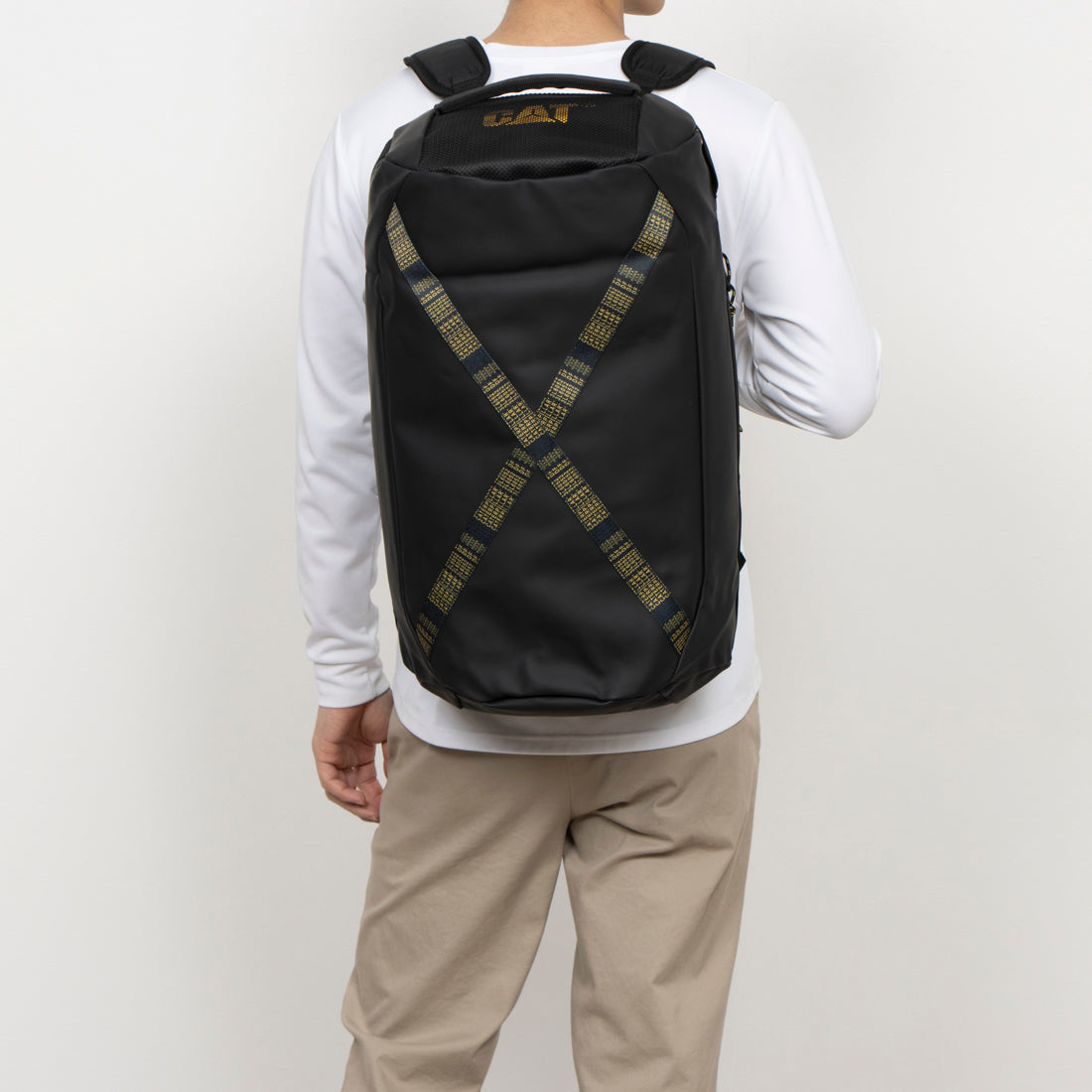 キャタピラー Caterpillar ボストンバッグ ダッフルバッグ リュック Brooklyn 2WAY 防水加工 大容量 39L （ブラック） ブラック