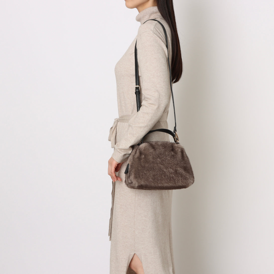 カシェリエ CACHELLIE C8741 F/FUR 2WAY SHOULDER （グレージュ） グレージュ