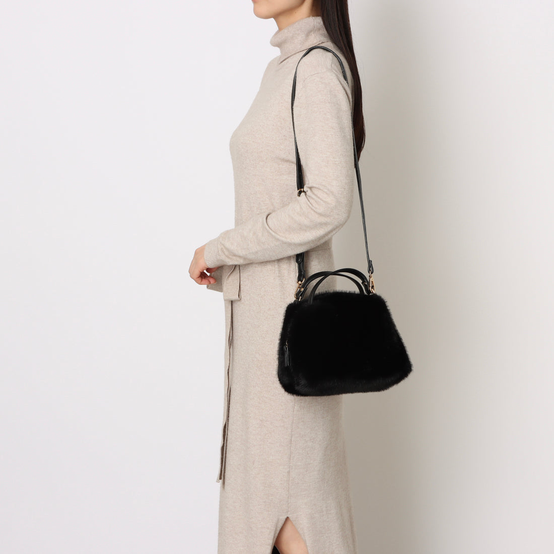 カシェリエ CACHELLIE C8741 F/FUR 2WAY SHOULDER （ブラック） ブラック