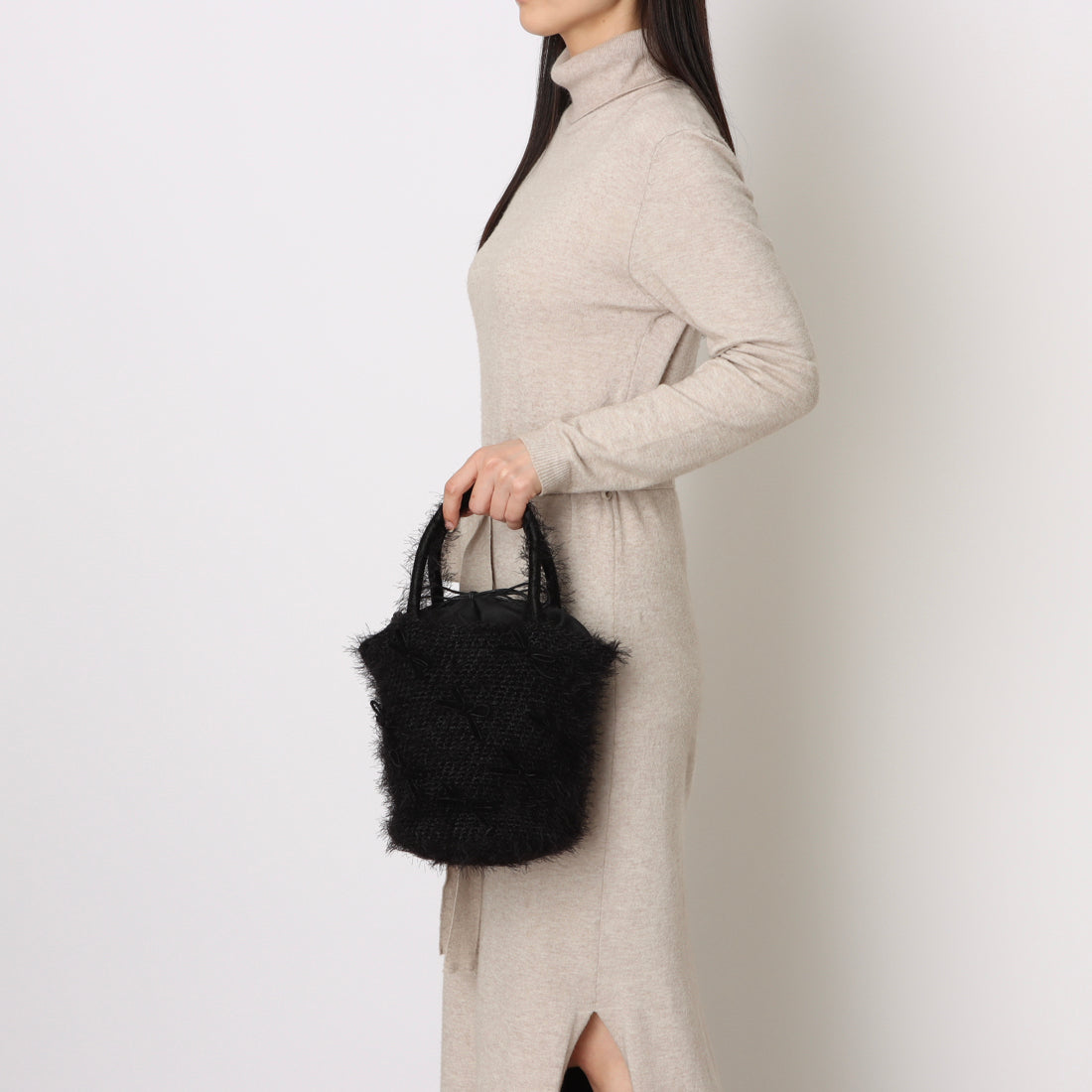 カシェリエ CACHELLIE C8740 SHAGGY KNIT*RIBBON TOTE （ブラック） ブラック