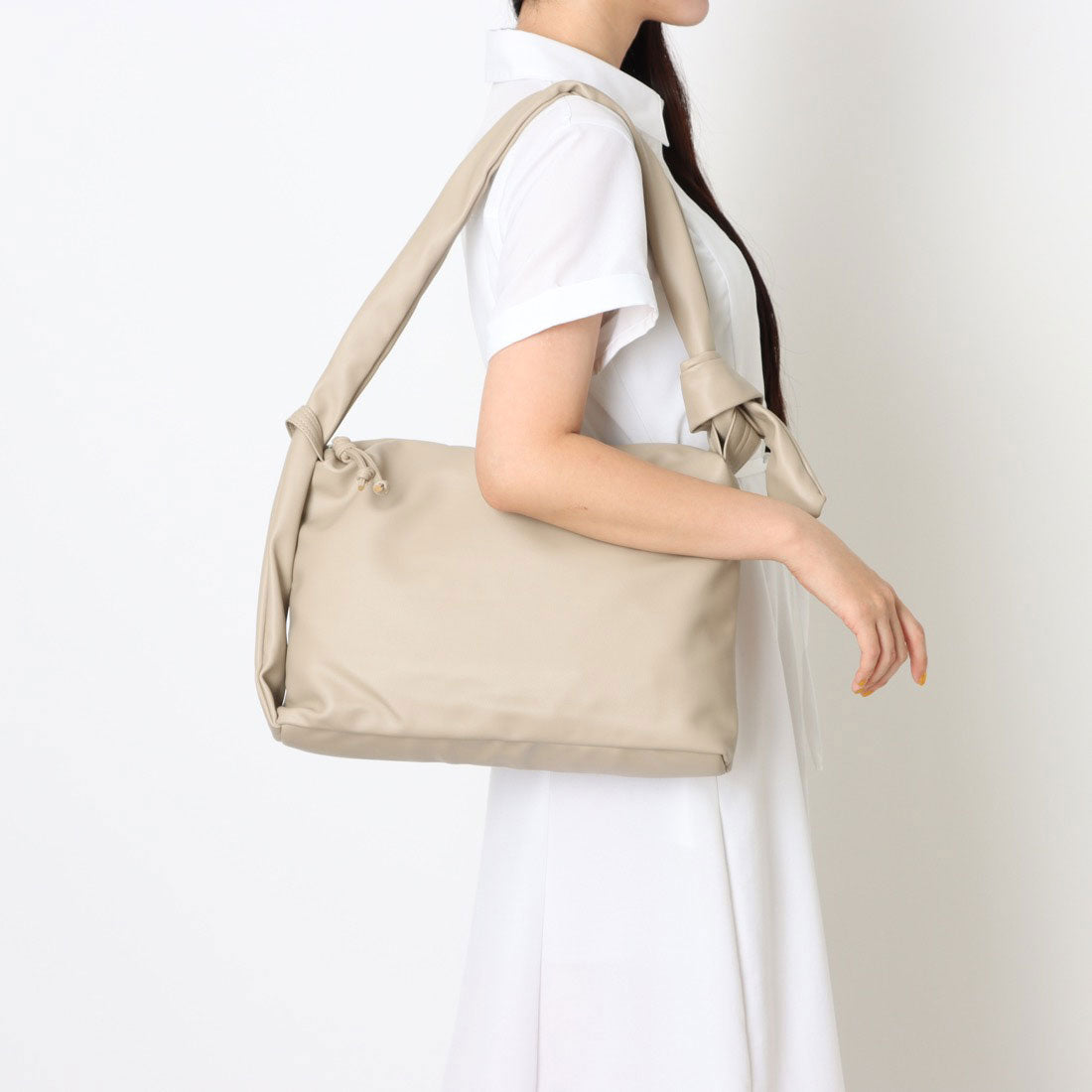 カシェリエ CACHELLIE C8779 PUFF HANDLE SHOULDER BAG （ベージュ） ベージュ